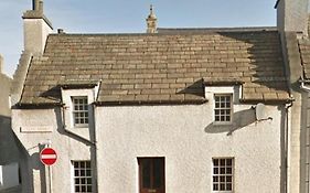 Kirkwall Town Centre Apartment